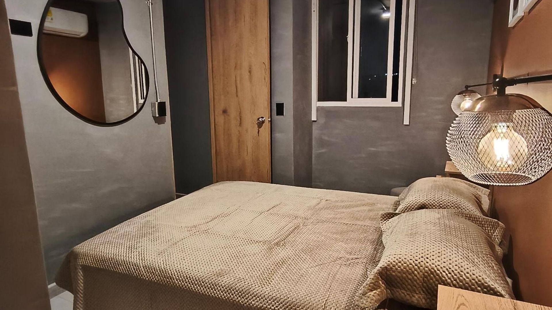 Exclusive Near Downtown And *